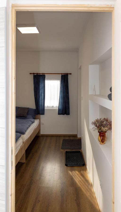 Takacs Pince Apartman Hajos エクステリア 写真