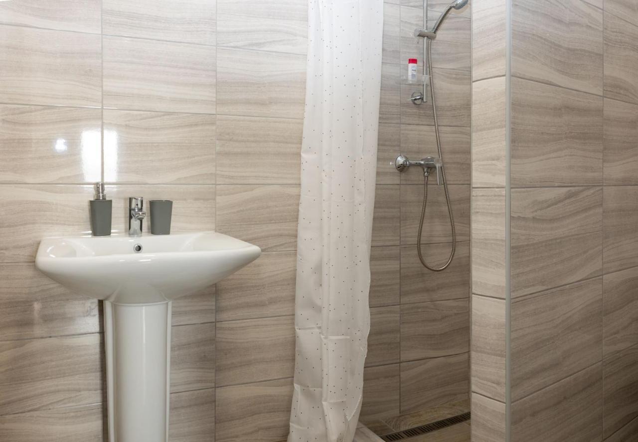 Takacs Pince Apartman Hajos エクステリア 写真